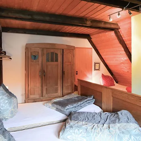 Дом отдыха Farm Ferienwohnung 2 Эслоэ
